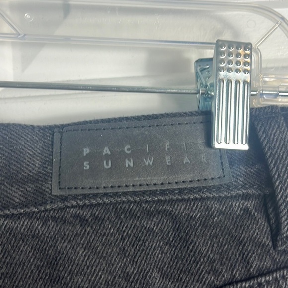 NWT PacSun Dark Grey Distressed High Waisted Dad Jeans Size 28 - Picture 7 of 13